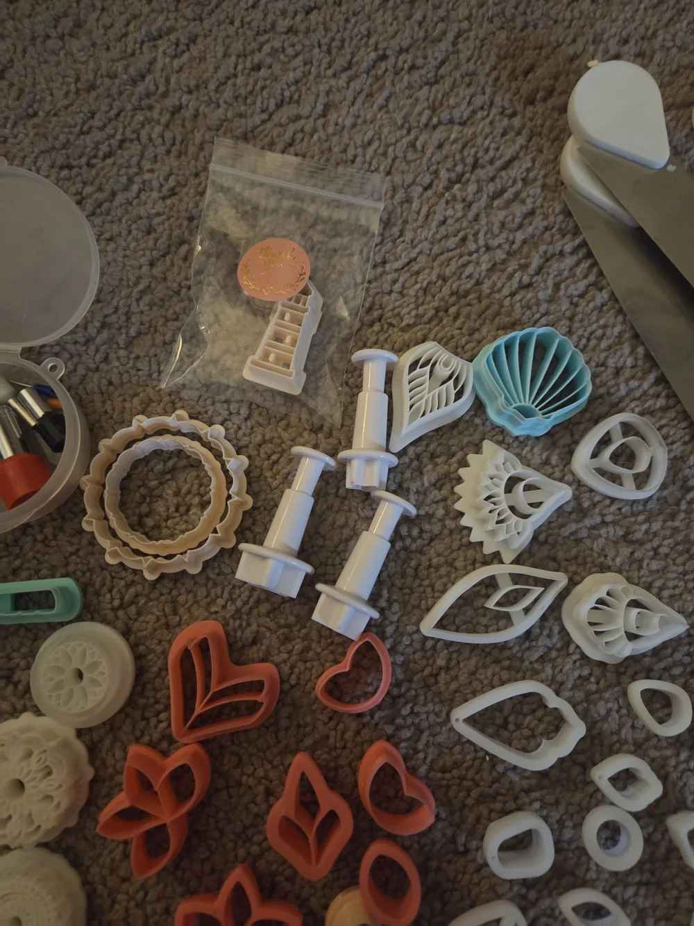Lot 100+ Assorted Polymer Clay and Cutters Accessories Earring Making Supplies